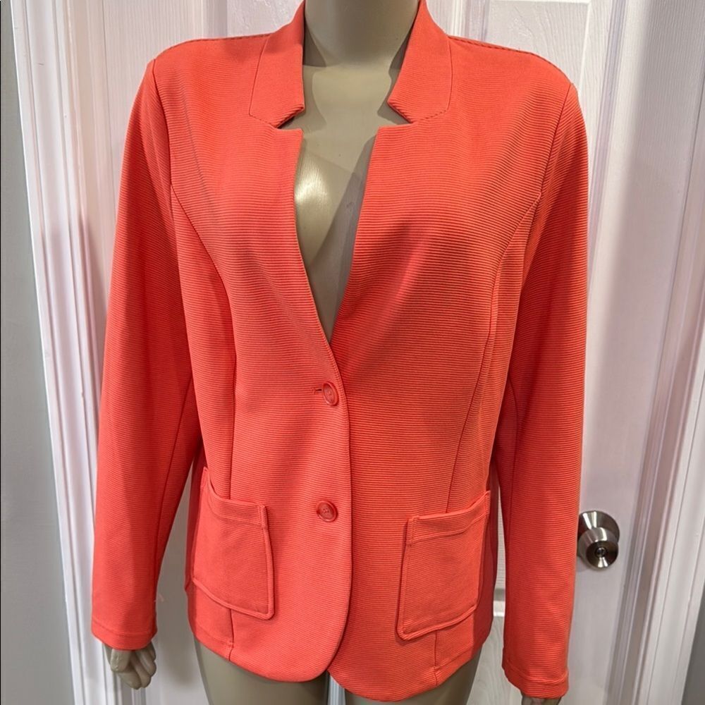 Rabe Ribbed Single Breast Blazer. - Picture 3 of 13